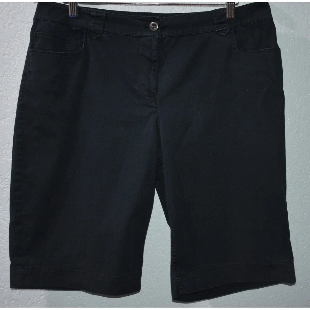 Chicos Black Bermuda Shorts Womens Size‎ 2 Short Cotton Stretch 5 Pocket Twill